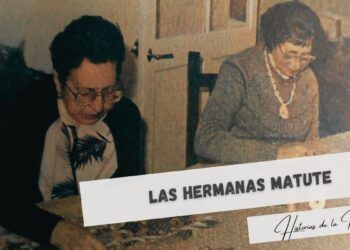 Gloria matute y su hermana bordando